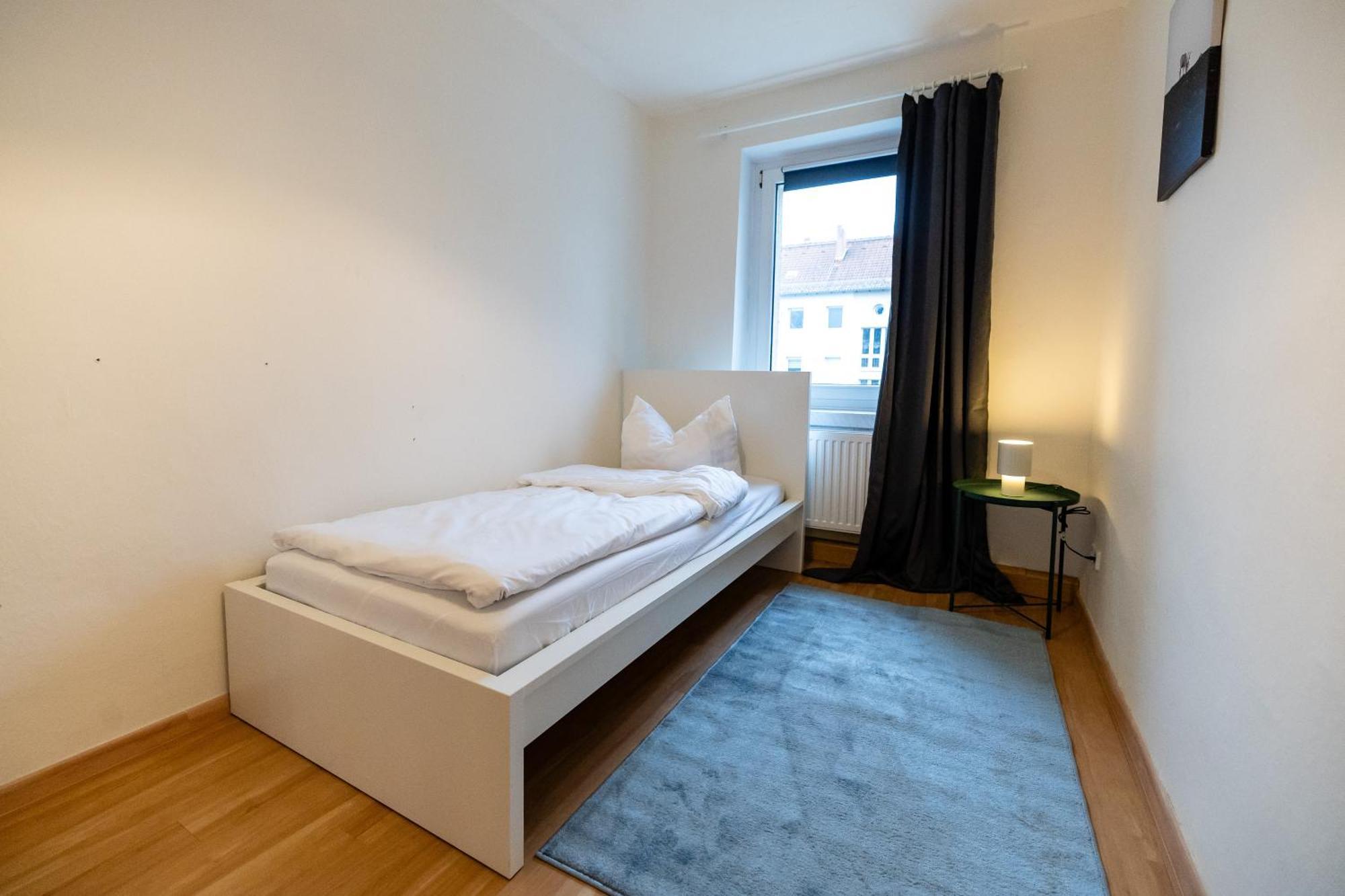 Moderne 4 Zimmer Wohnung Vollausgestattet Und Moebliert Halle  Eksteriør billede